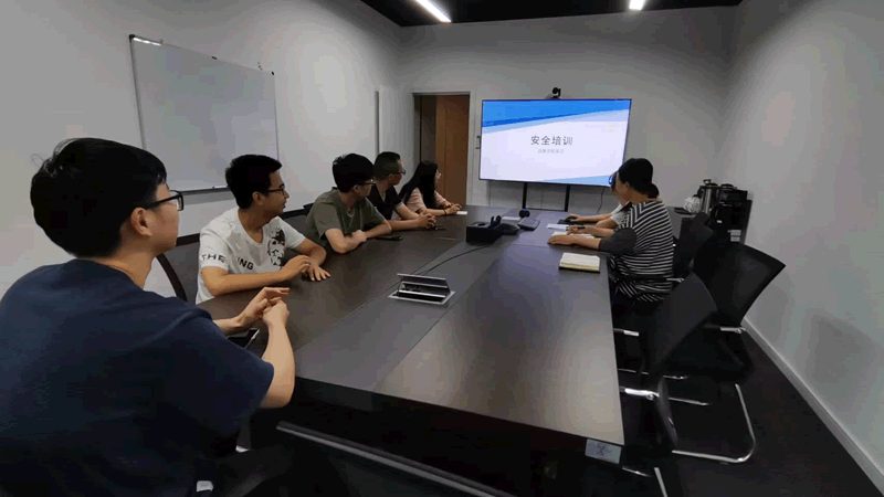 小标题：网络课程兴起，选择难题凸显