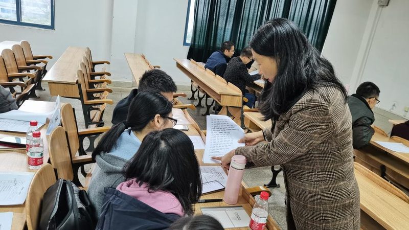 自考本科培训机构课程大纲如何挑选，避开这些误区**