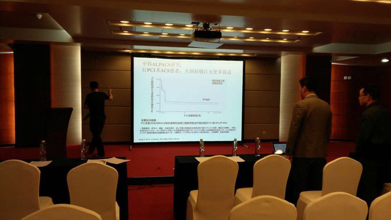 为确保现场确认顺利进行，考生需提前准备好以下材料：